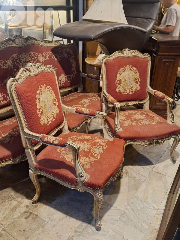 3 pieces salon aubisson 2 handchairs and 1 sofa 7