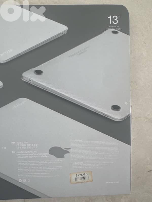 2 Incase Hard Laptop Covers For 13inch MacBook Air 3