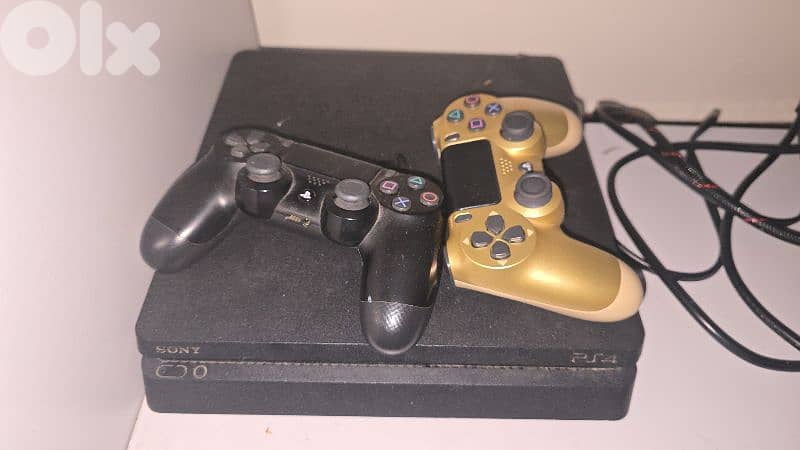 Ps4 slim 2