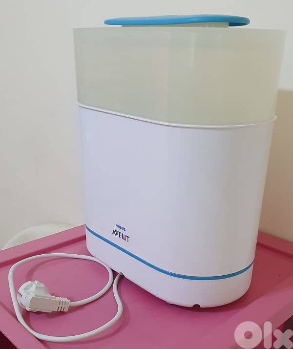 Avent sterilizer 50$ used a little and like new  very  good  condition 1