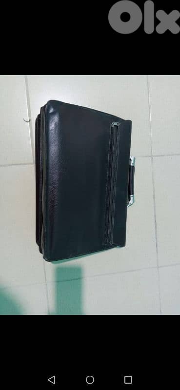 Boss leather bag 1