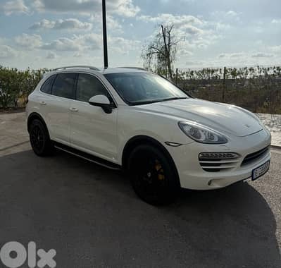 Porsche Cayenne - V6 Engine - Xenon Lights - 2011 MY