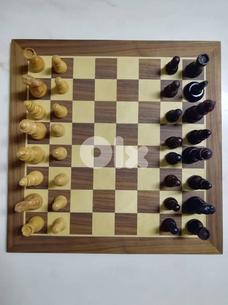 wooden chess set and  board 0
