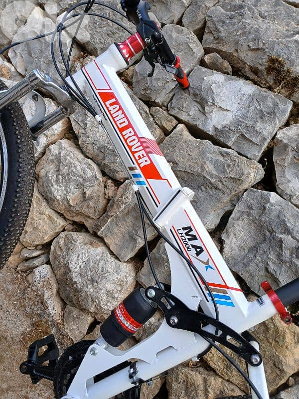 Land Rover bike 5
