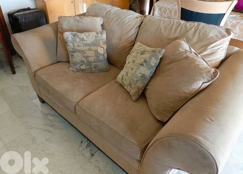 Full Living Room For Only 200$! 2