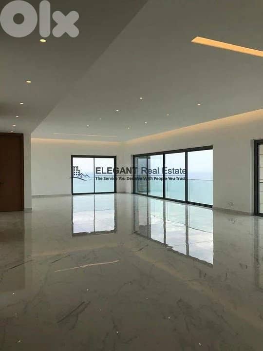 High end finishing Duplex in a Prime Location ! 0