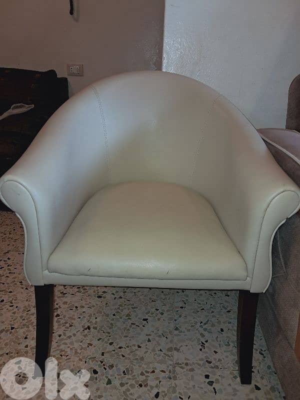 مقعد / كنباية جدا مرتبة 0
