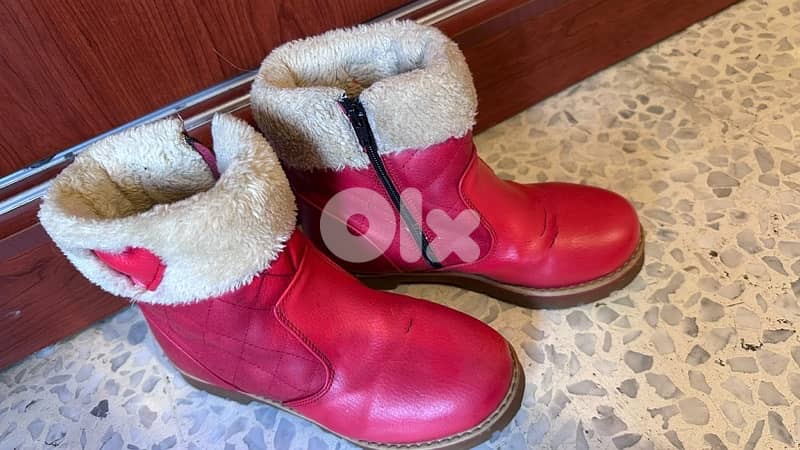 red winter boot 0