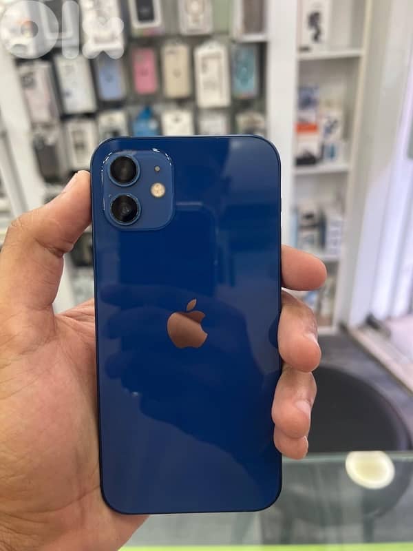 iphone 12  256g very clean 0
