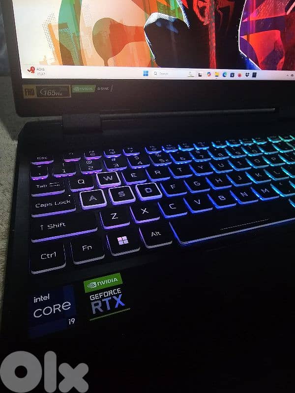 core i9 - like new - RTX 3060 - RGB keyboard 1