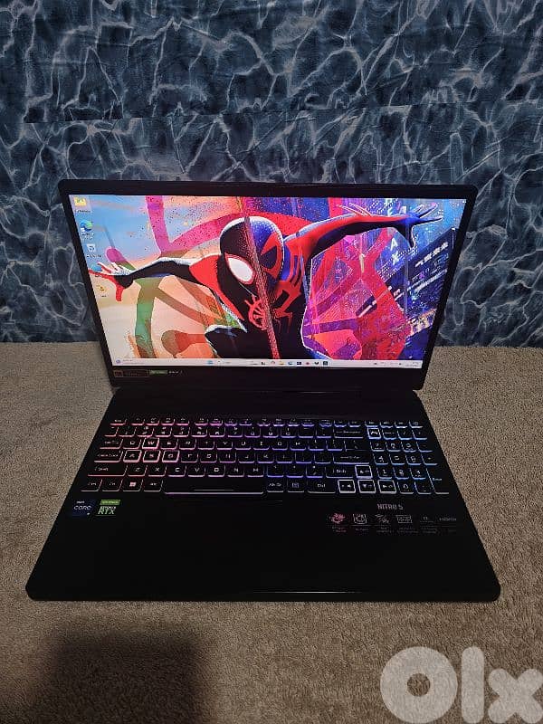 core i9 - like new - RTX 3060 - RGB keyboard 3