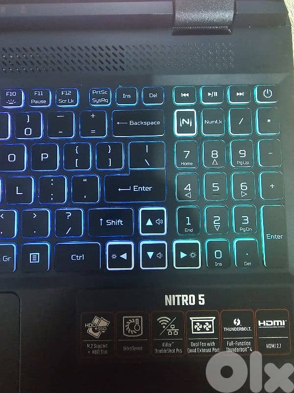 core i9 - like new - RTX 3060 - RGB keyboard 4