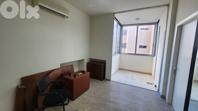 office for rent at badaro 750$ only 0