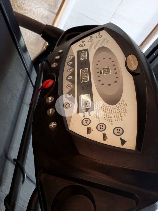 جهاز مشي كهربائي (Treadmill) 1
