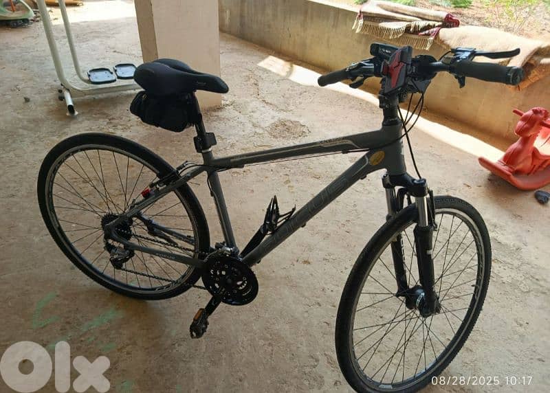 focus hybrid bike byetzabat lse3er ba3te ma3a kaza hdiye 0