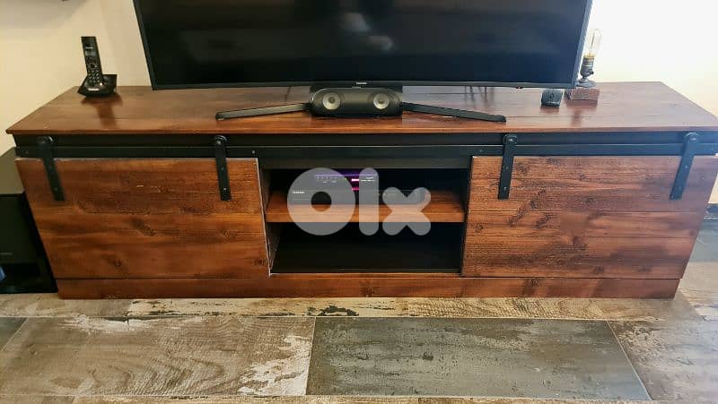 TV unit with shelves 1