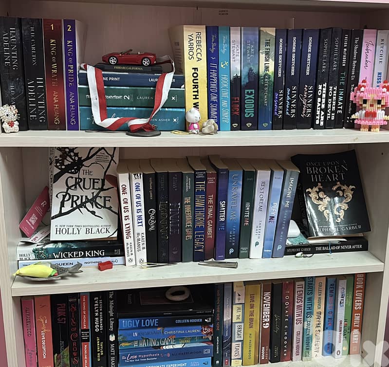 many books 0