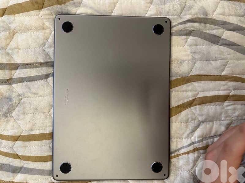 macbook air m2 4