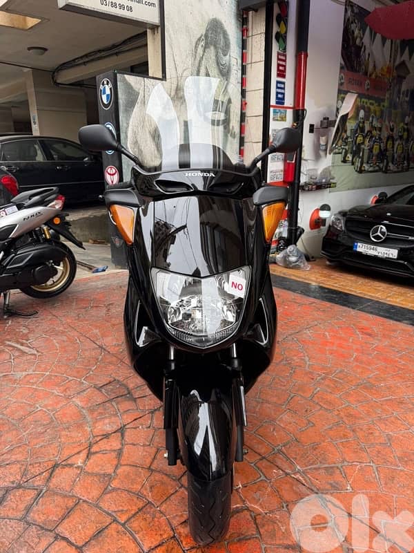 Honda Foresight 250 Se japanese 16