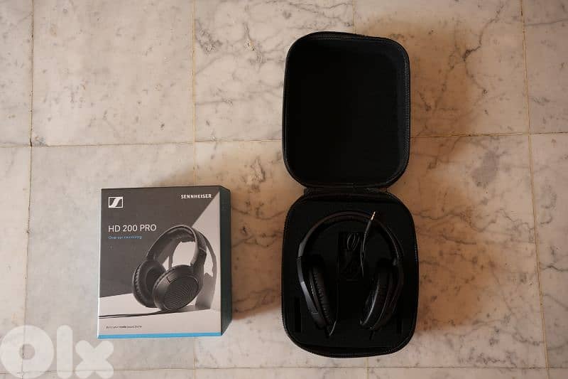 Full sound sound equipment for field and studio recording (TV, Film) 11