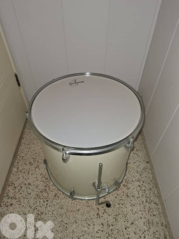 Rockstar 5-piece drum set 3