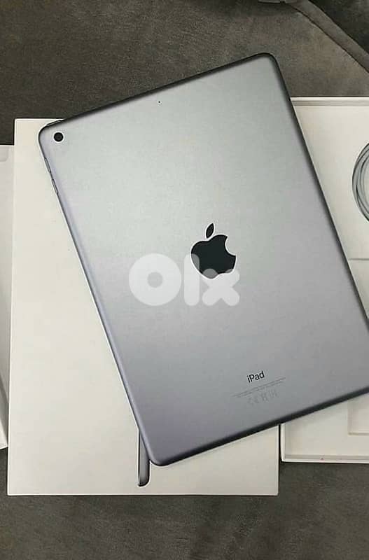 iPad Pro as new + keyboard 0