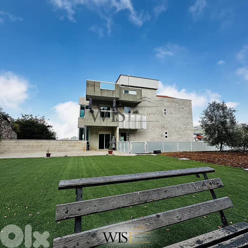 Exclusive Building for Sale in Achqout 11