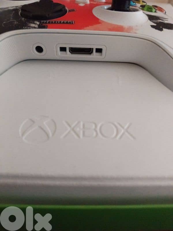 Xbox series S|X robot white controller 4