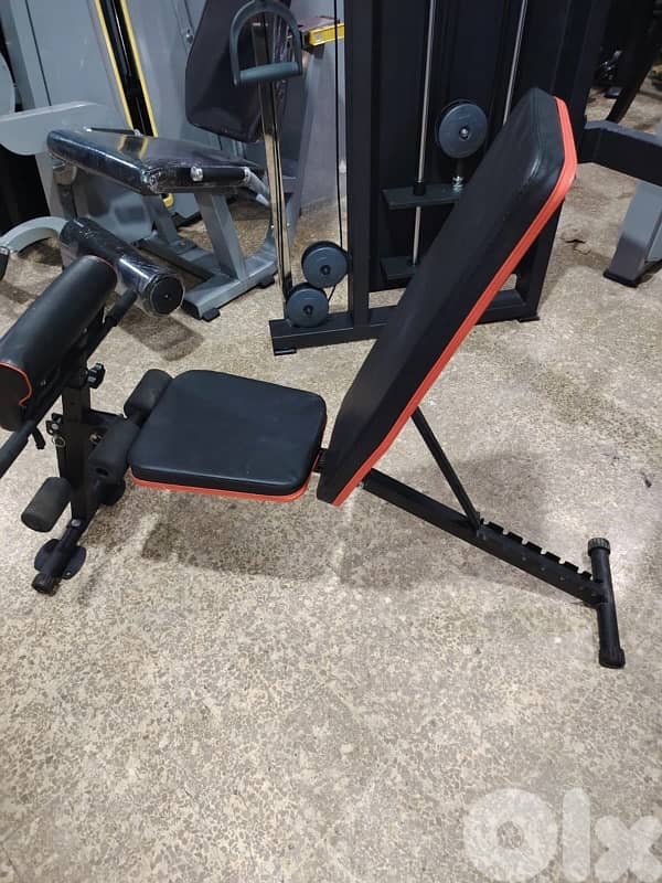 bench adjustable like new 1
