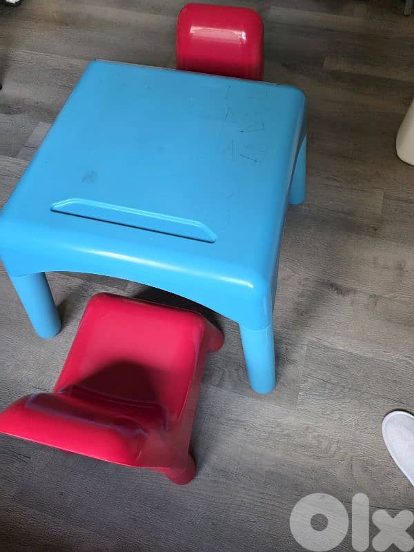 ELC Kids table and Chairs 1