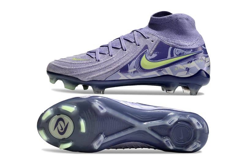 Football  shoes original highest quality in market 30% discount 0