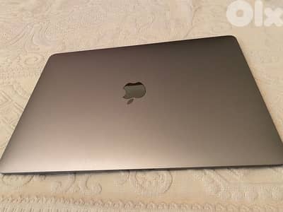 MacBook Air M1 (13-inch) – Excellent Condition!