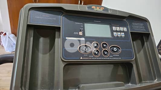 Evo Fx230 gym treadmill