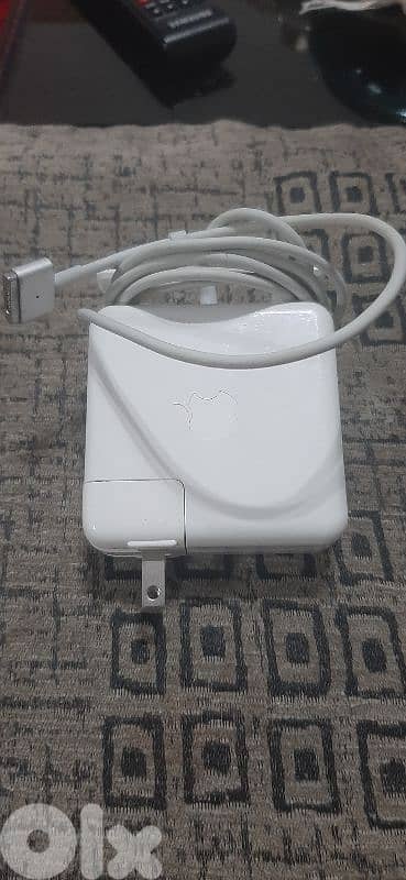apple magsafe 2 60w power adapter 1