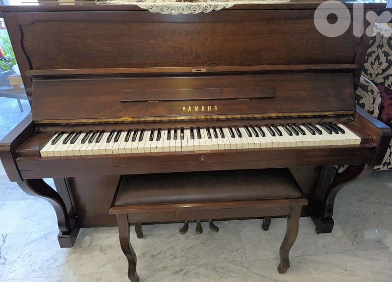 Yamaha U1 upright + Chair 2