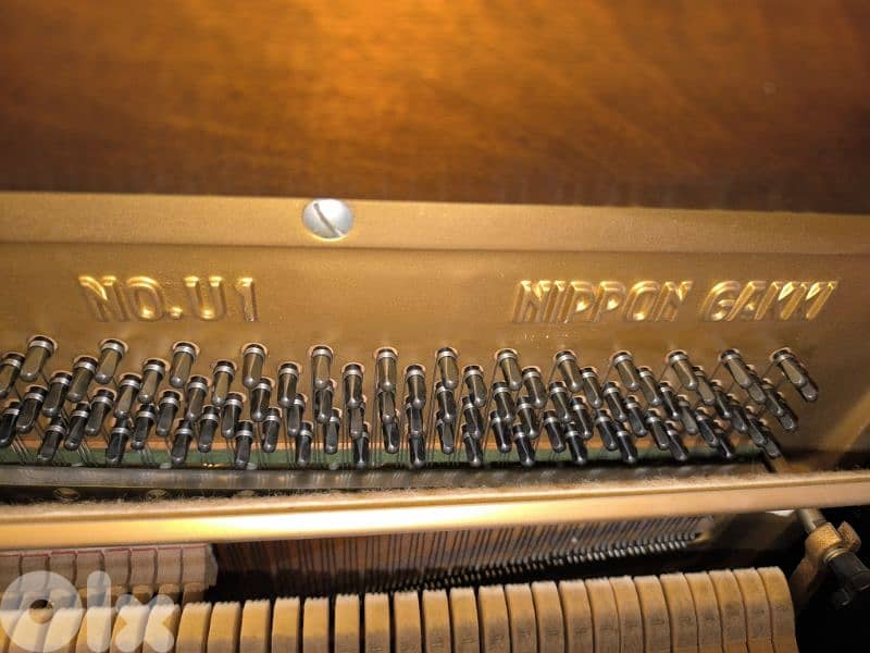 Yamaha U1 upright + Chair 3