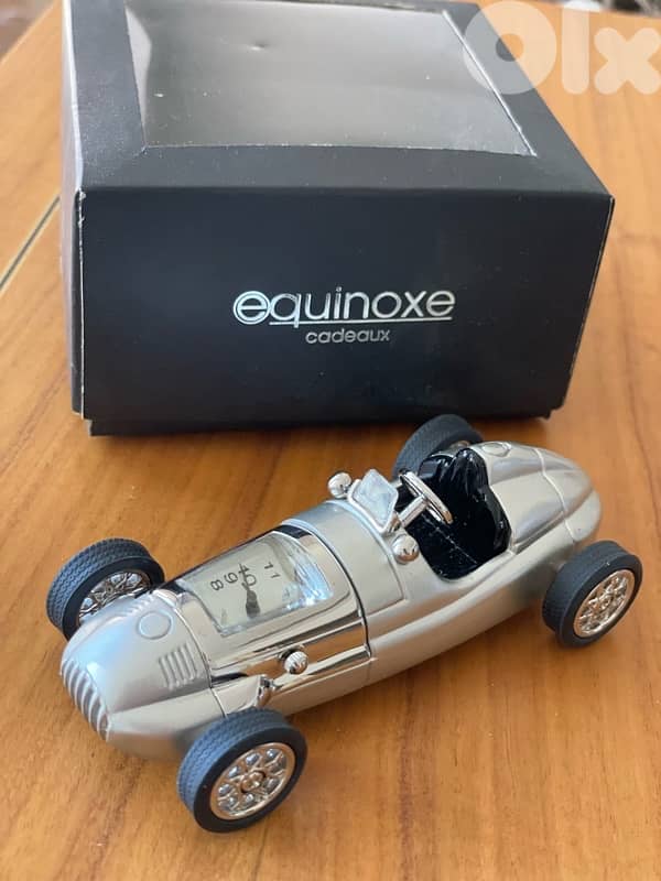 desk watches Quartz equinoxe brand new 0