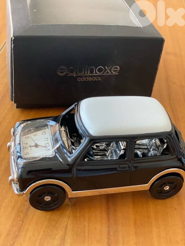 desk watches Quartz equinoxe brand new 2