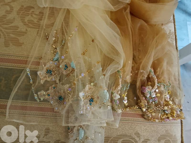 scarves وشاح مطرز 5