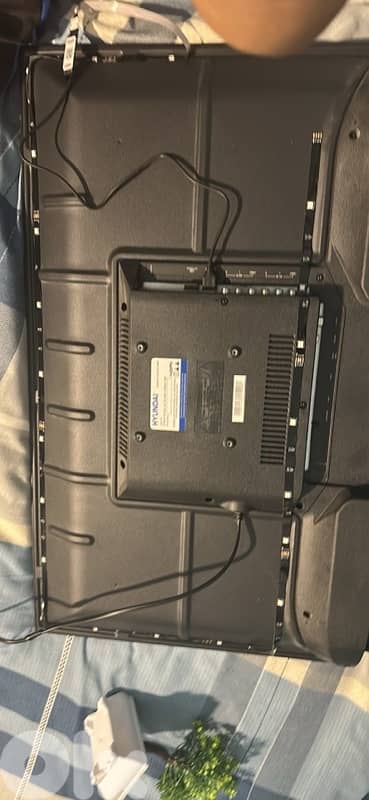 tv Hyundai 32” smart 2