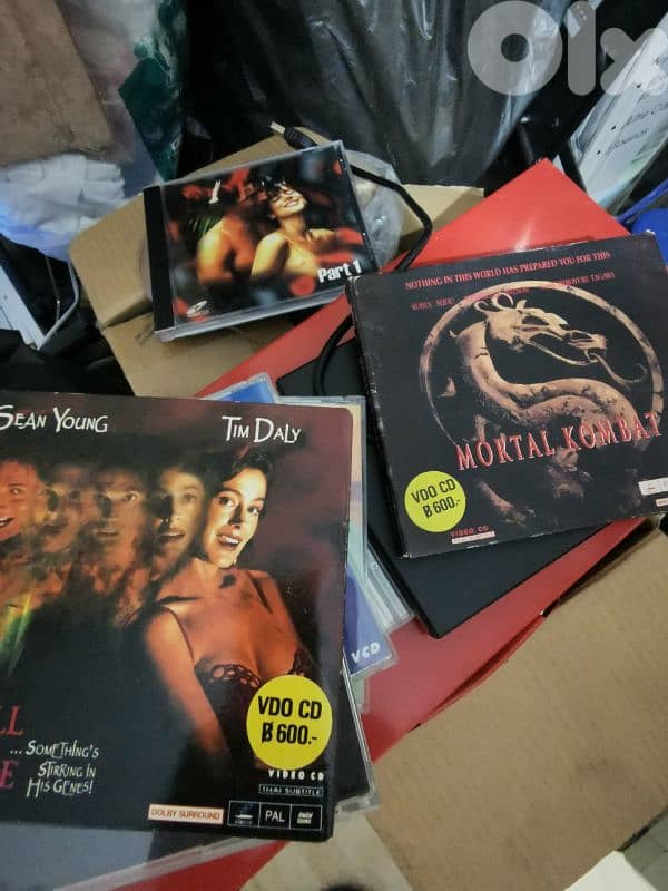 CD and dvd 0