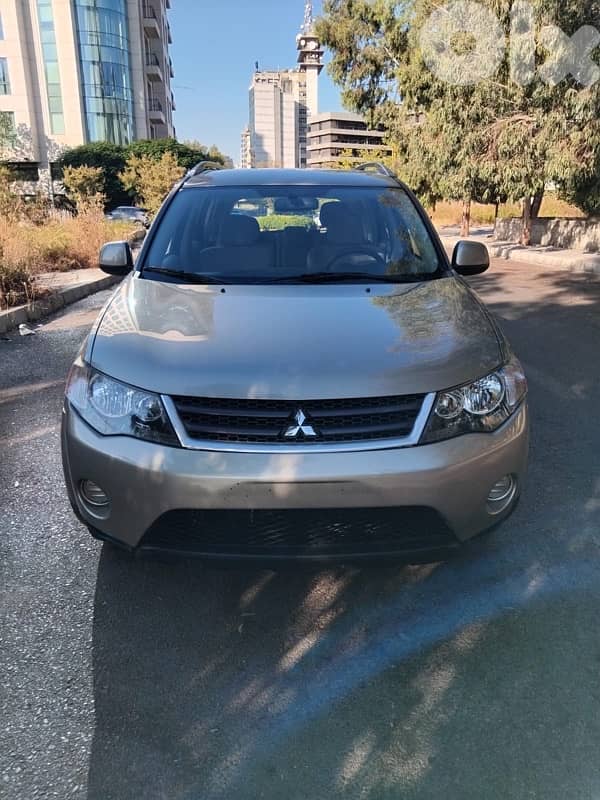 Mitsubishi Outlander 2008 4WD One Owner and Company Source 0
