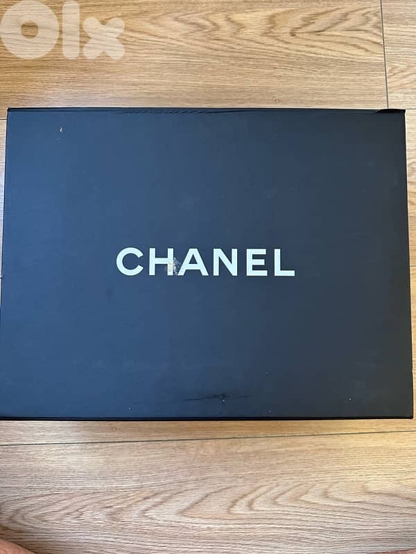 Chanel Classic Flap Jumbo Bag 3