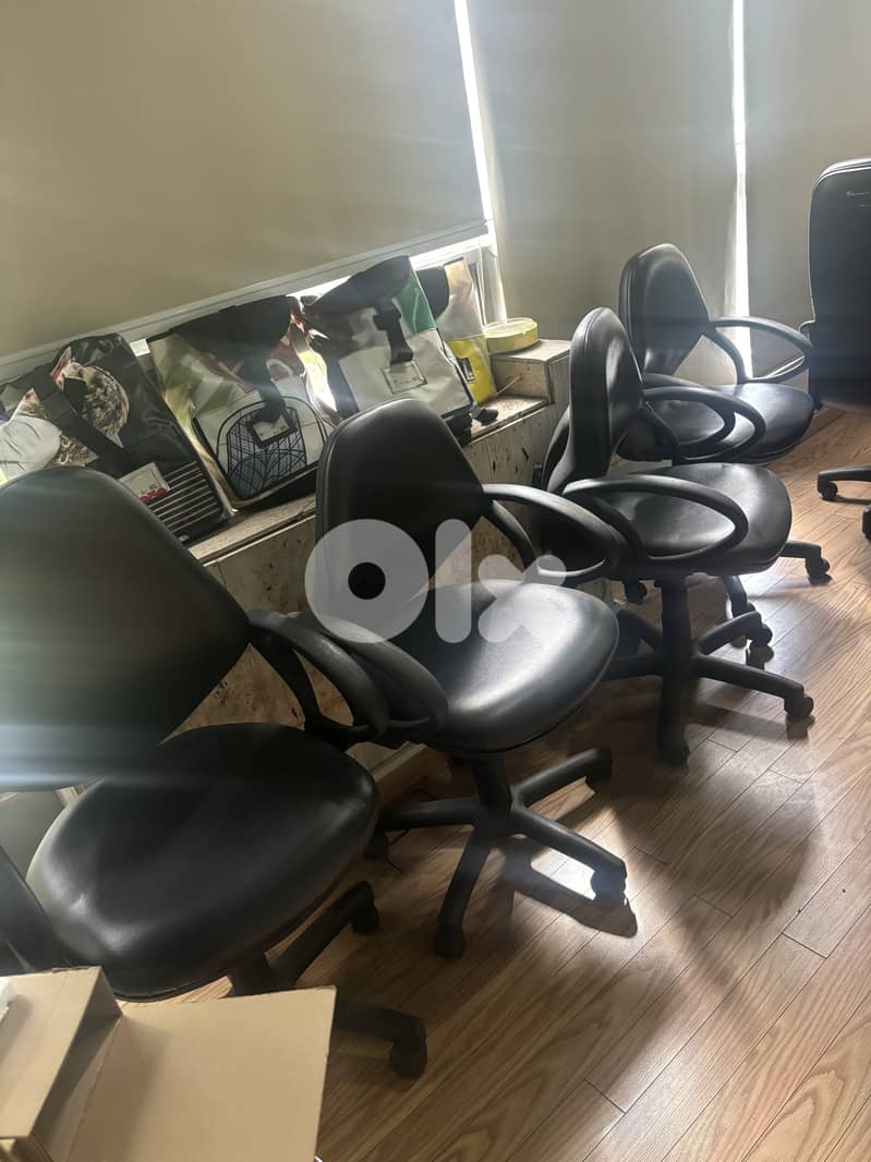 Office chairs (4 chairs) 0