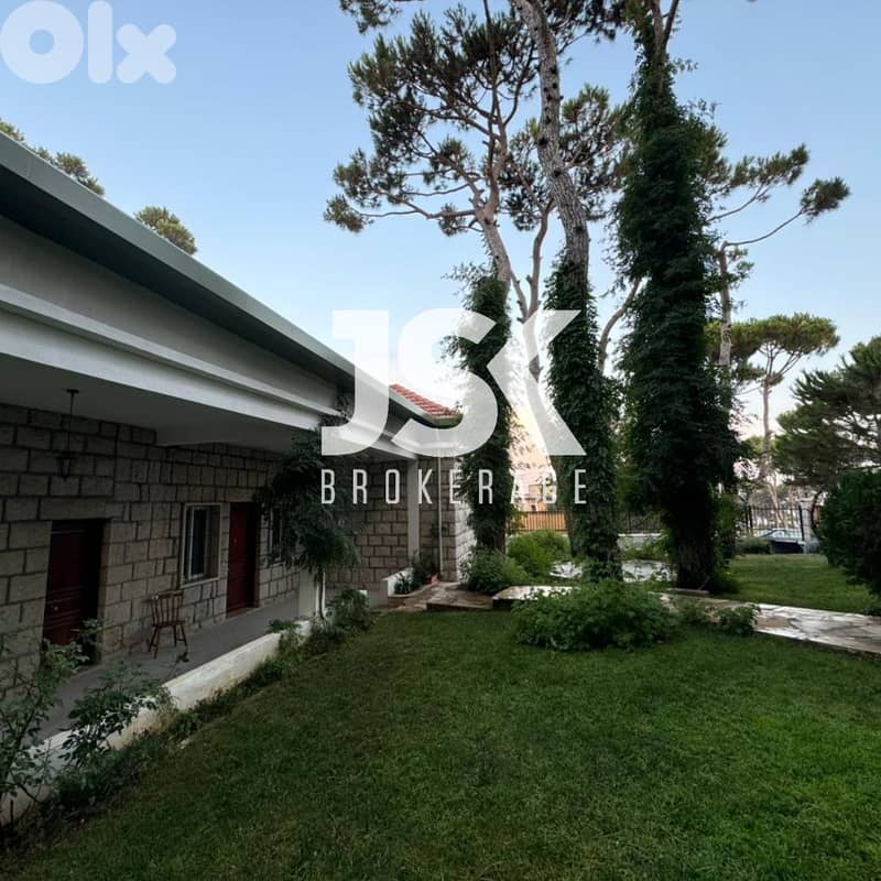 L19002 - Individual House With Garden For Rent in Bolonia 0