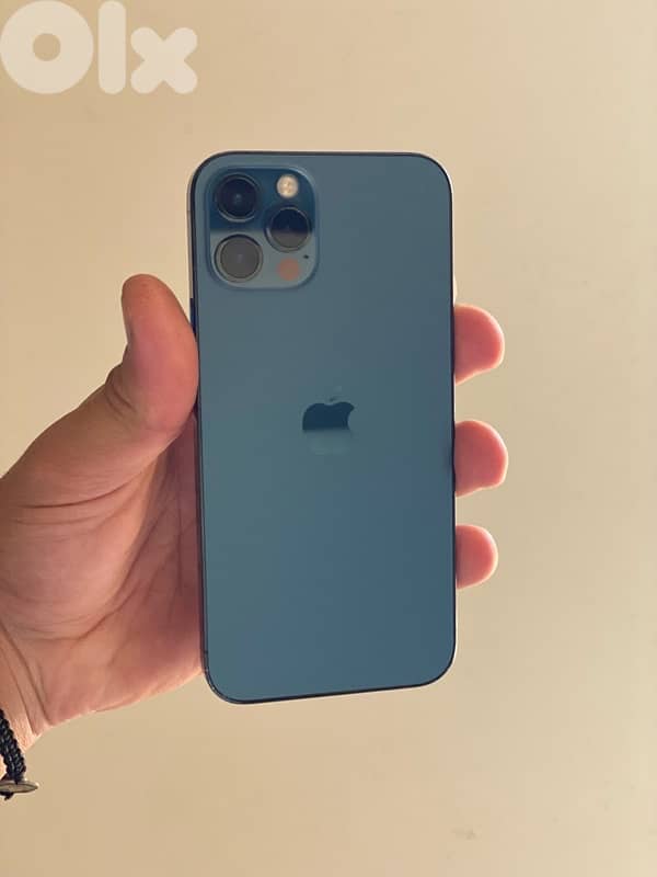 iphone 12 pro  128 4