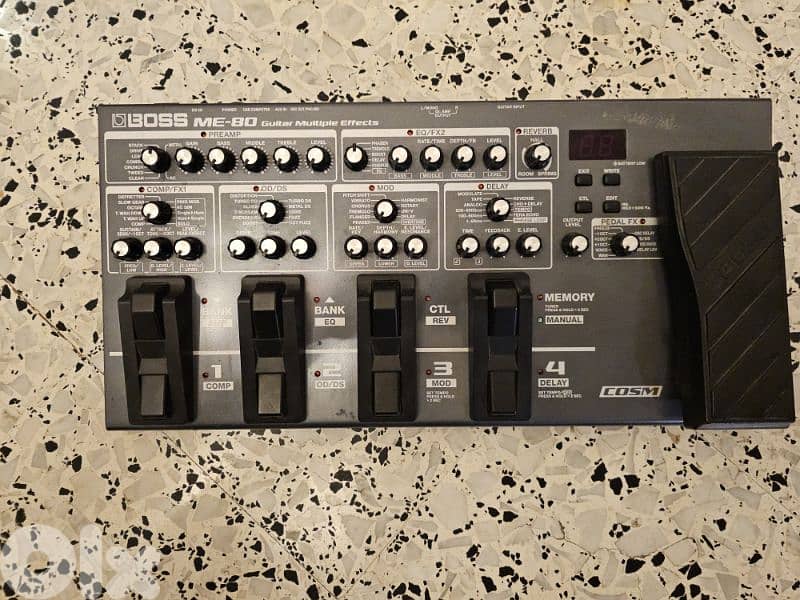 Boss ME-80 multieffects pedal 0