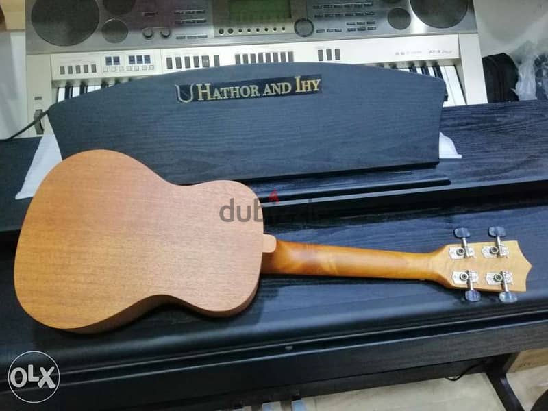 Ukulele 23" 1