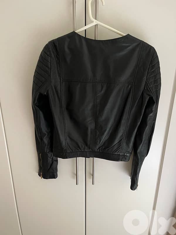 leather jacket 2