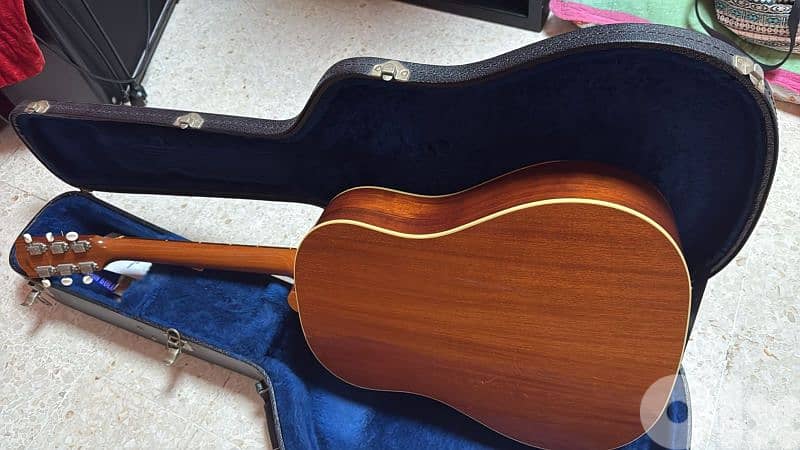 Gibson J-35 Electro Acoustin 2